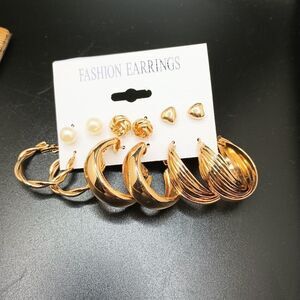 SMALL chunky hoops pearl earrings heart studs